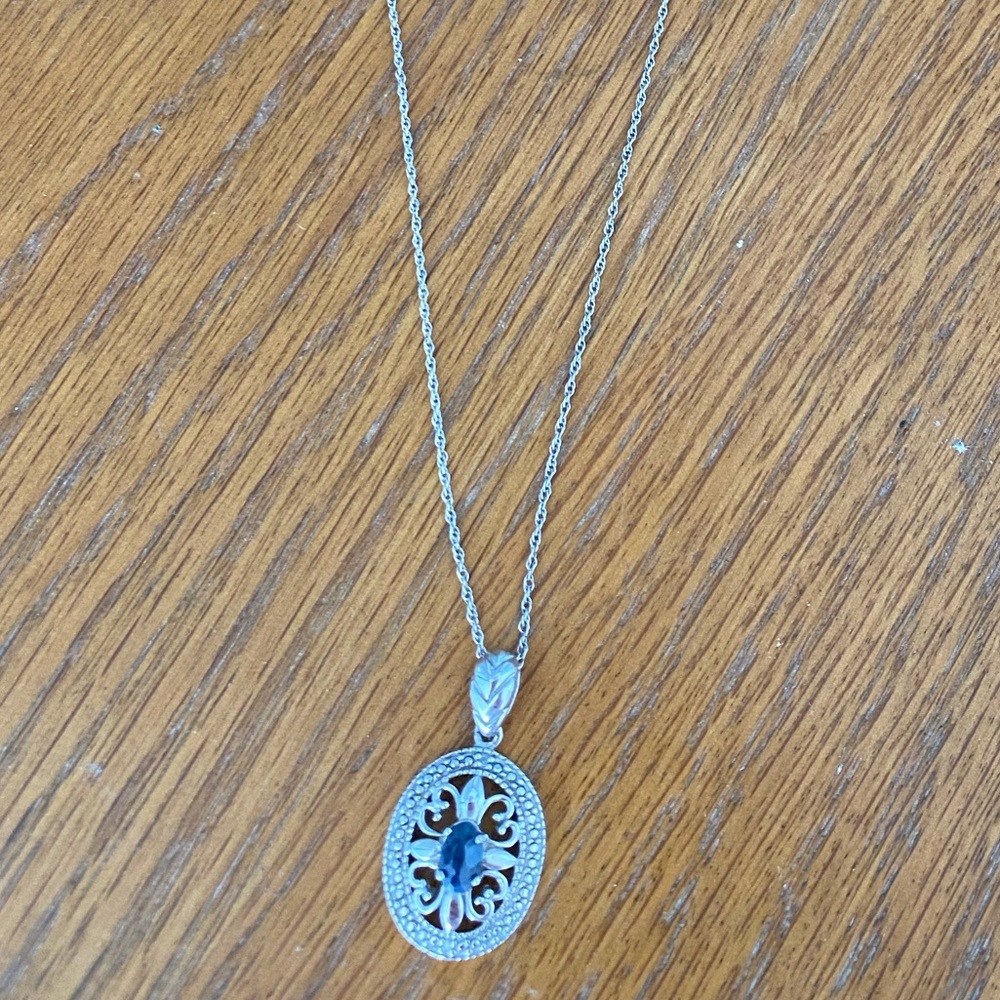 NWT Beautiful Sterling Genuine Sapphire Necklace